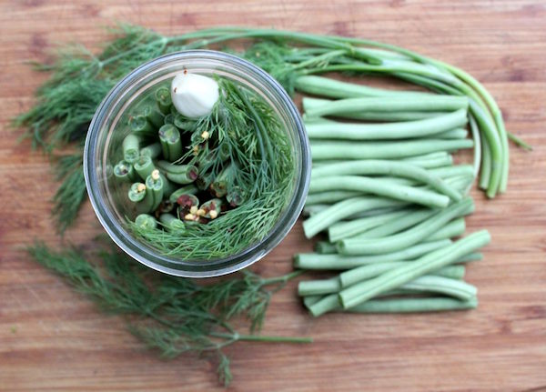 Pickled Dilly Beans (Dill Pickled Green Beans)