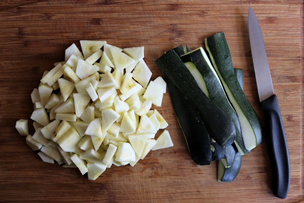 preparing zucchini for canning