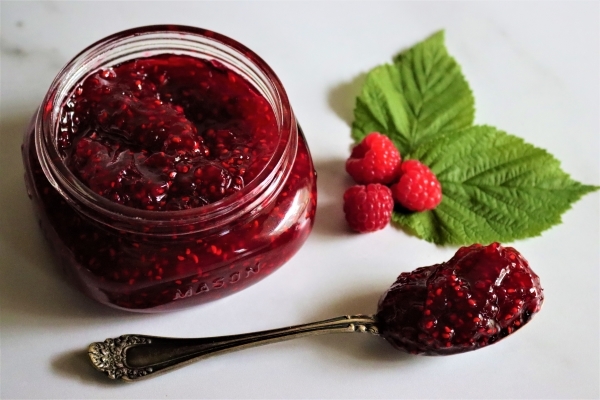 Raspberry Jam without Pectin