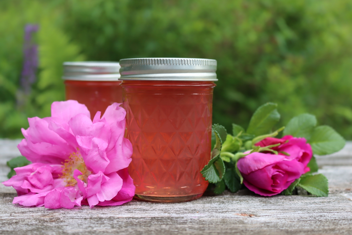 Garden Roses: Queen of Edible Flowers - Recipes