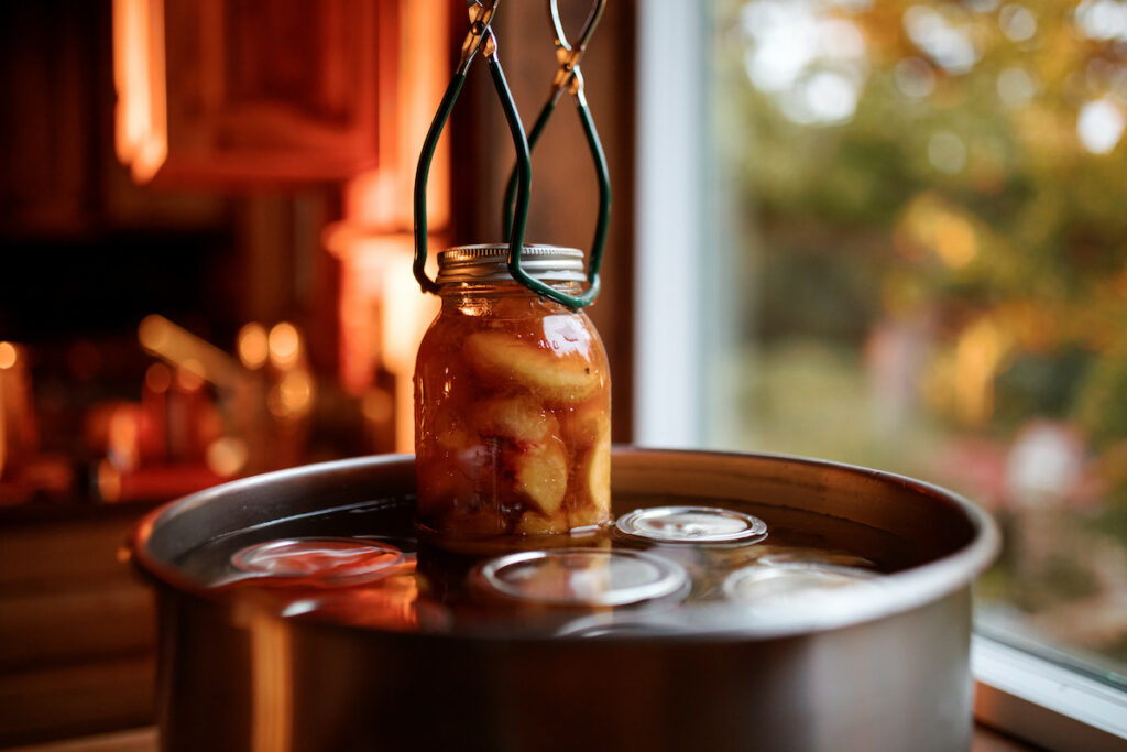 Canning Peaches at Home