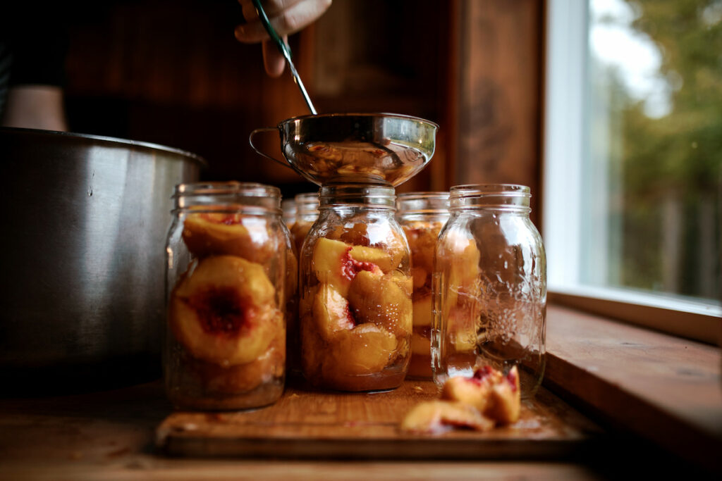 Canning Peaches