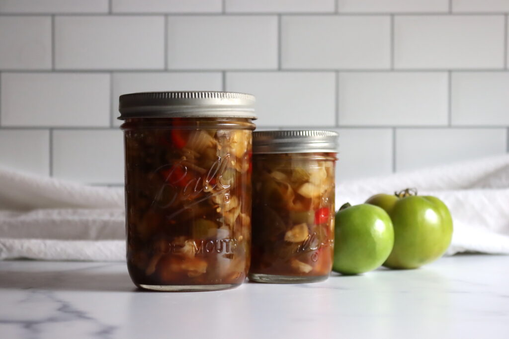 Green tomato piccalilli
