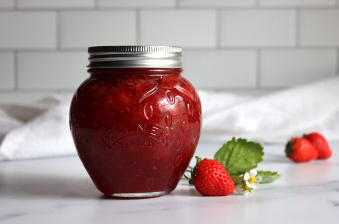 Old Fashioned Strawberry Jam (No Added Pectin)