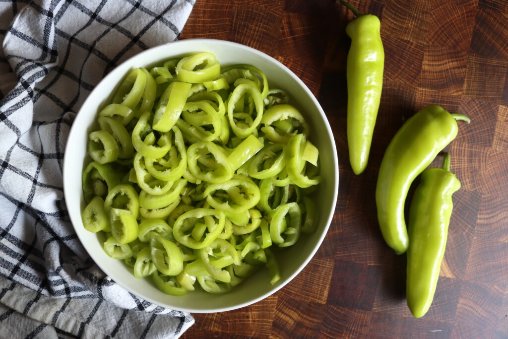 Sliced Banana Peppers