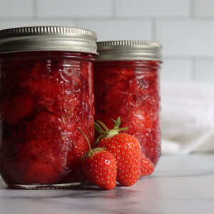 Low Sugar Strawberry Jam with Pomona's Pectin