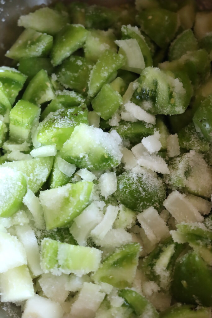 Green tomato chow chow vegetables in salt.