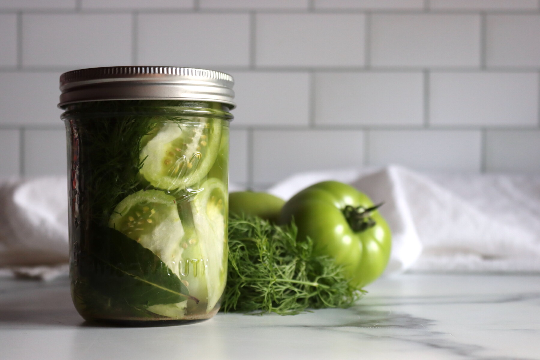 Dill Pickled Green Tomatoes