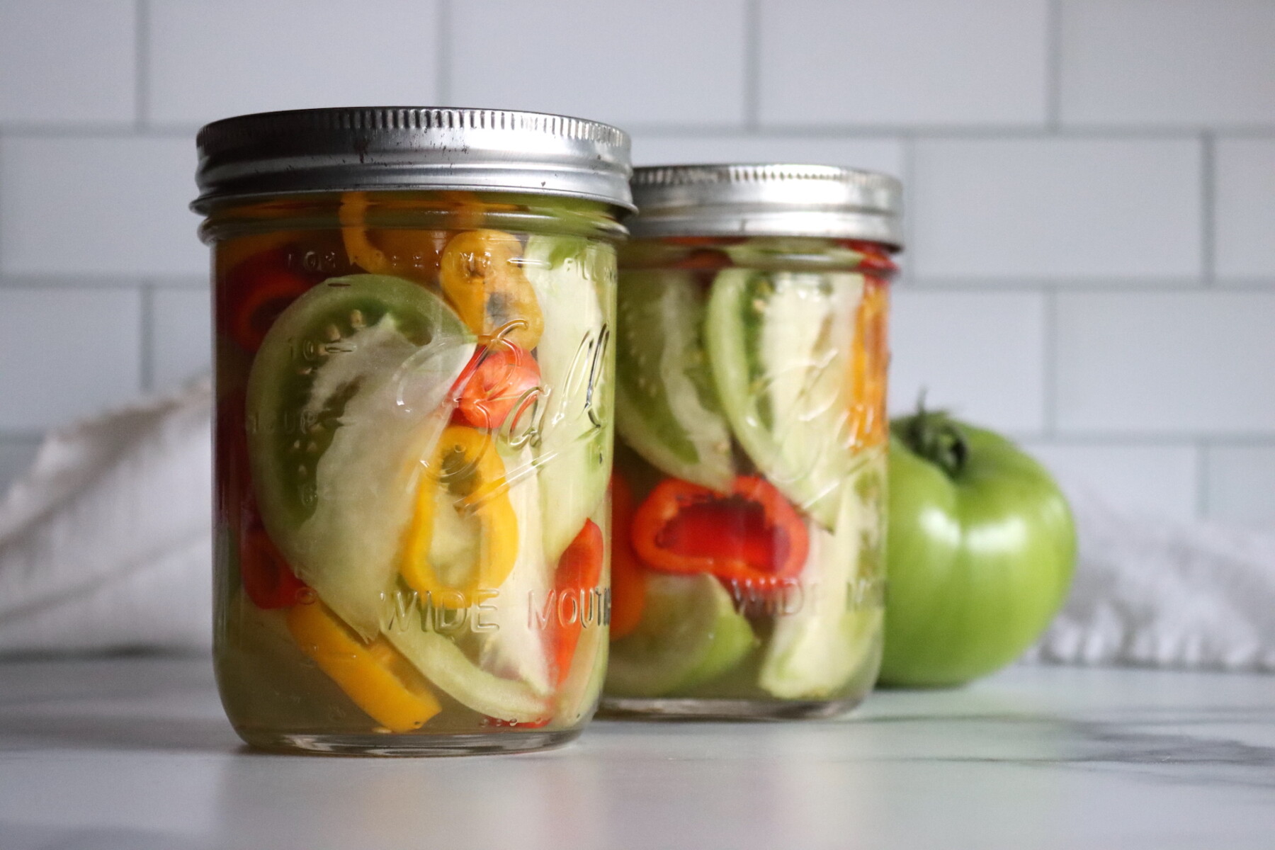 Spicy Pickled Green Tomatoes