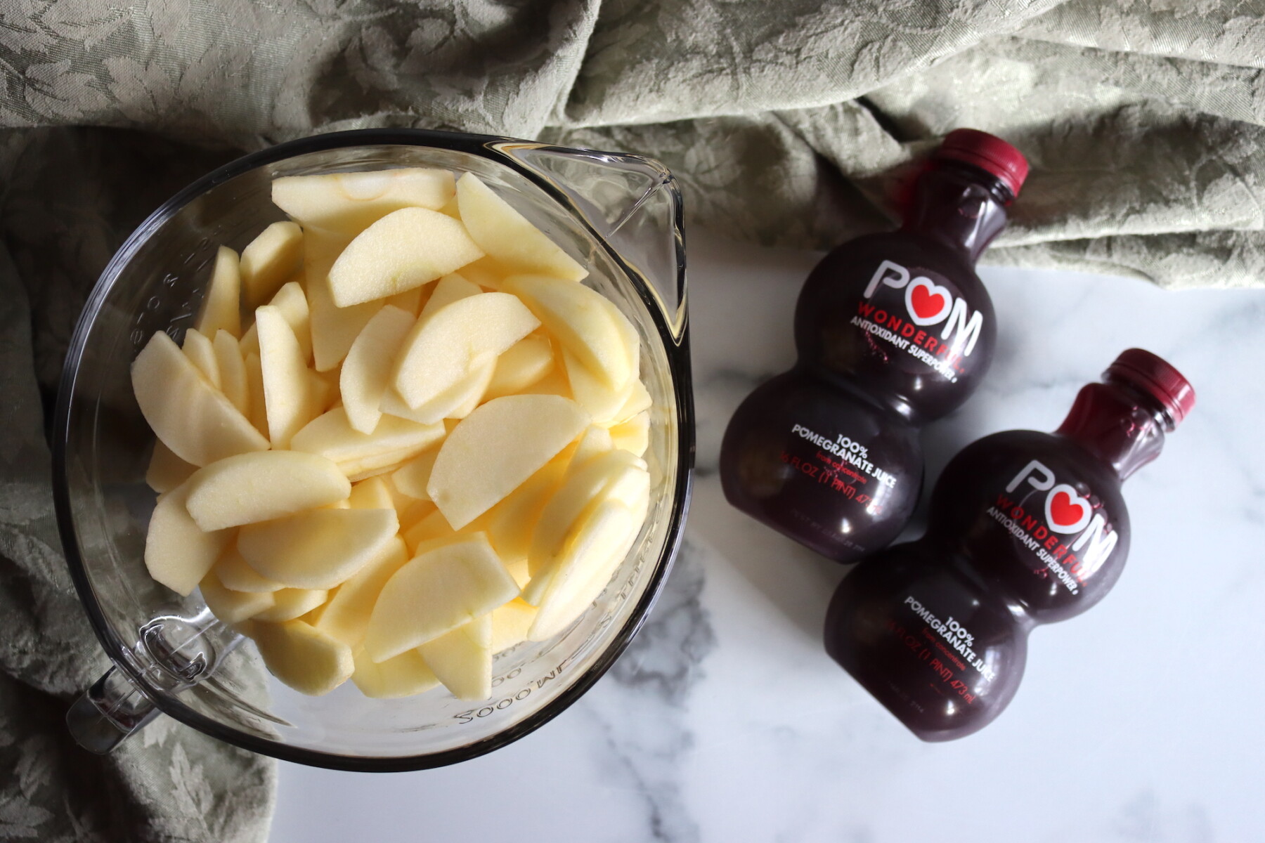 Pomegranate Applesauce Ingredients