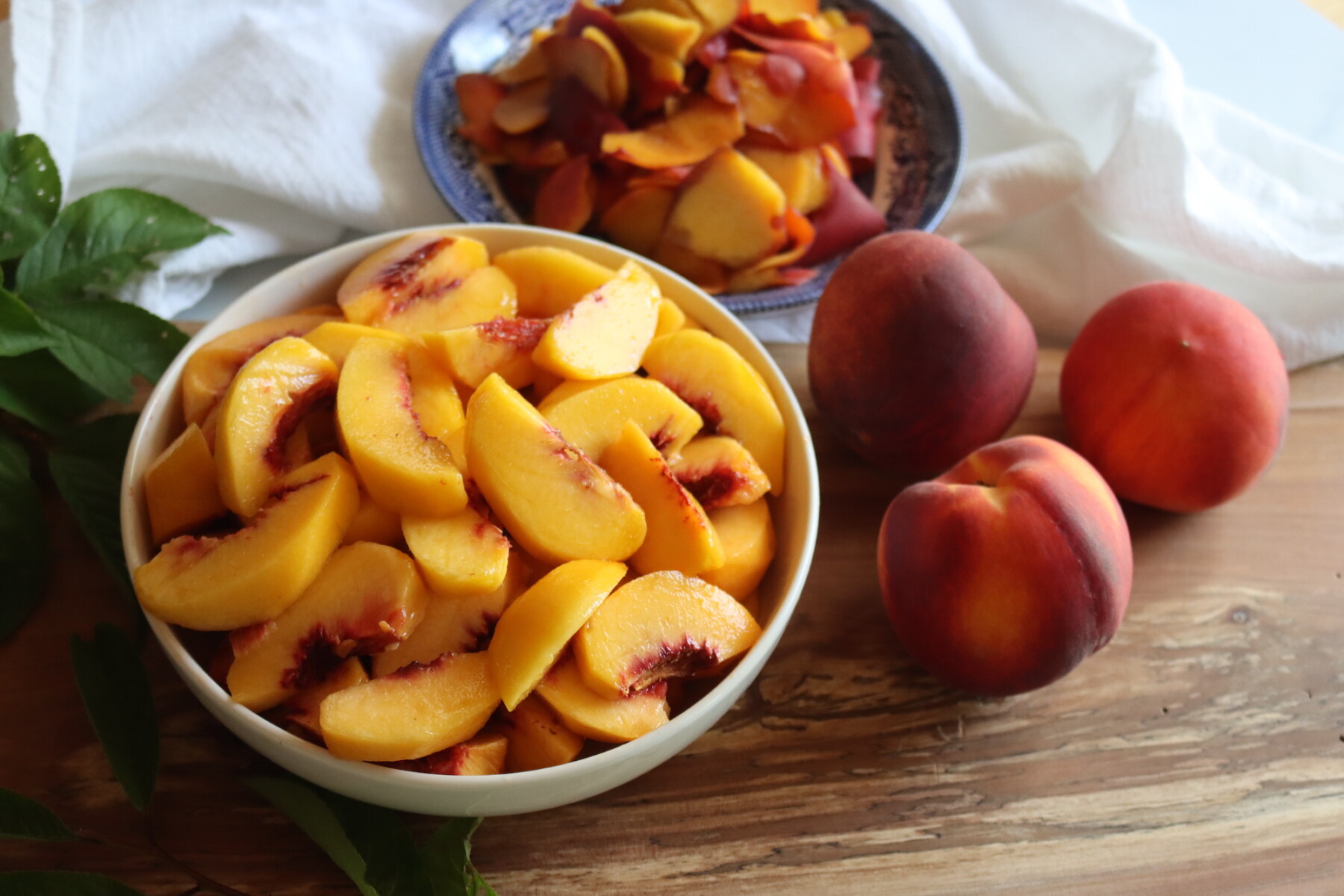 Slicing Peaches
