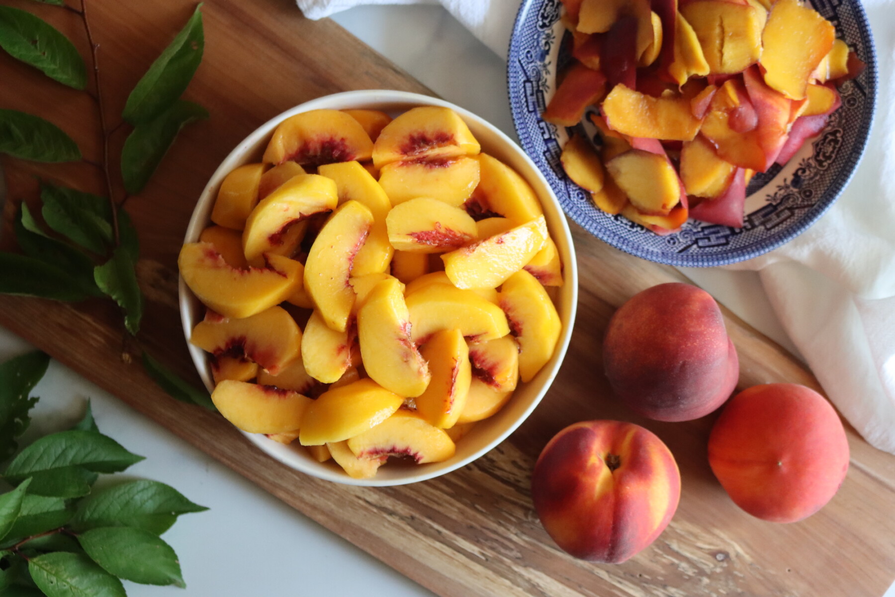 Slicing Peaches